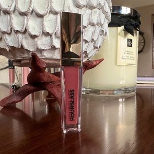 HOURGLASS VELVET STORY "LUXE" MATTE LIQUID LIPSTICK